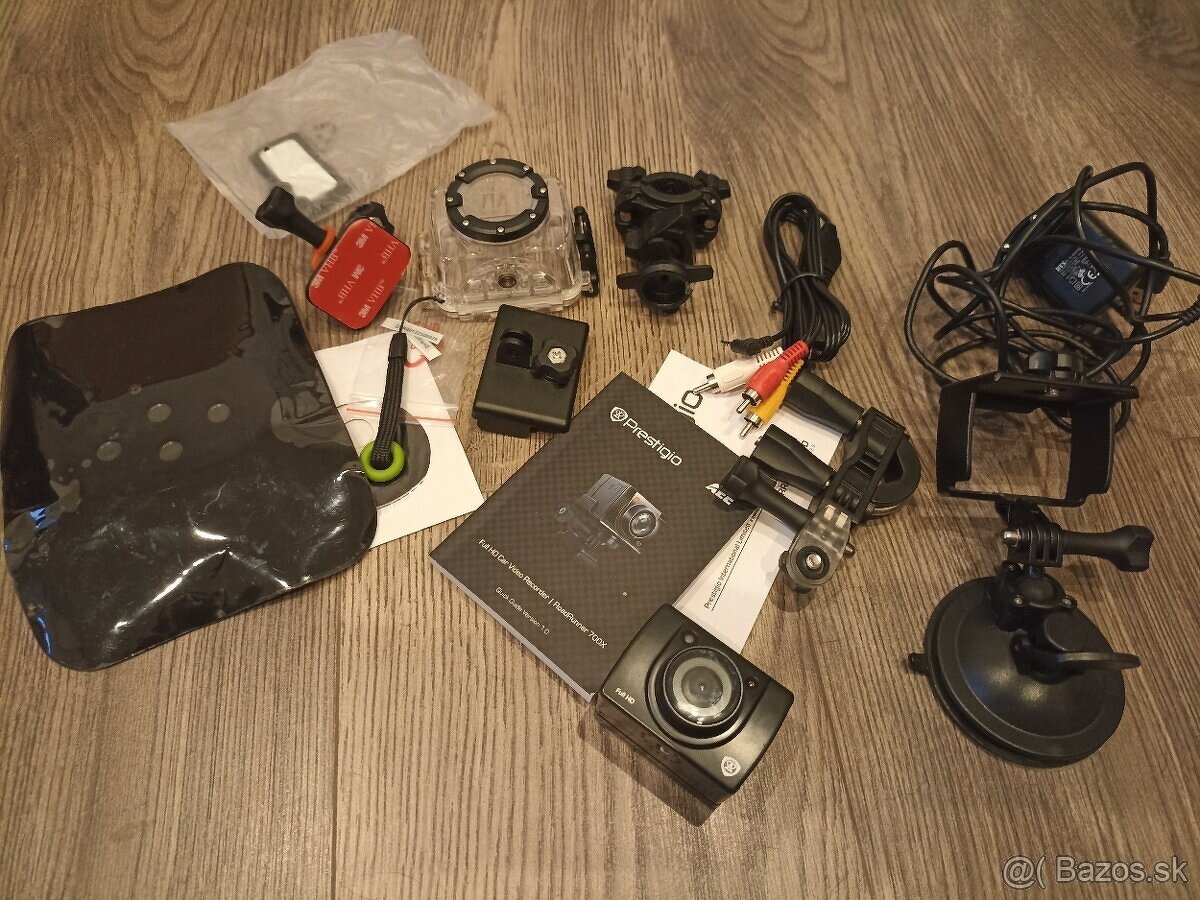 Prestigio Roadrunner 700x, veľa príslušenstva