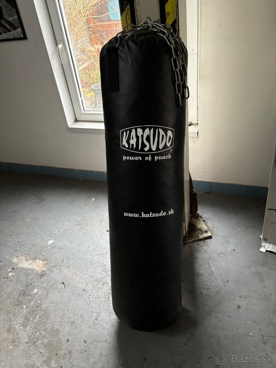 Boxovaci mech
