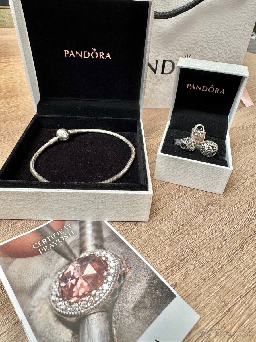PANDORA naramok 20cm a privesky