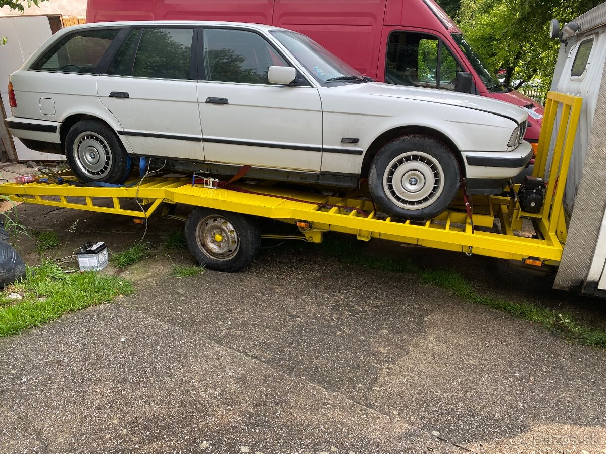 Rozpredam BMW e34 525tds touring a 524td sedan