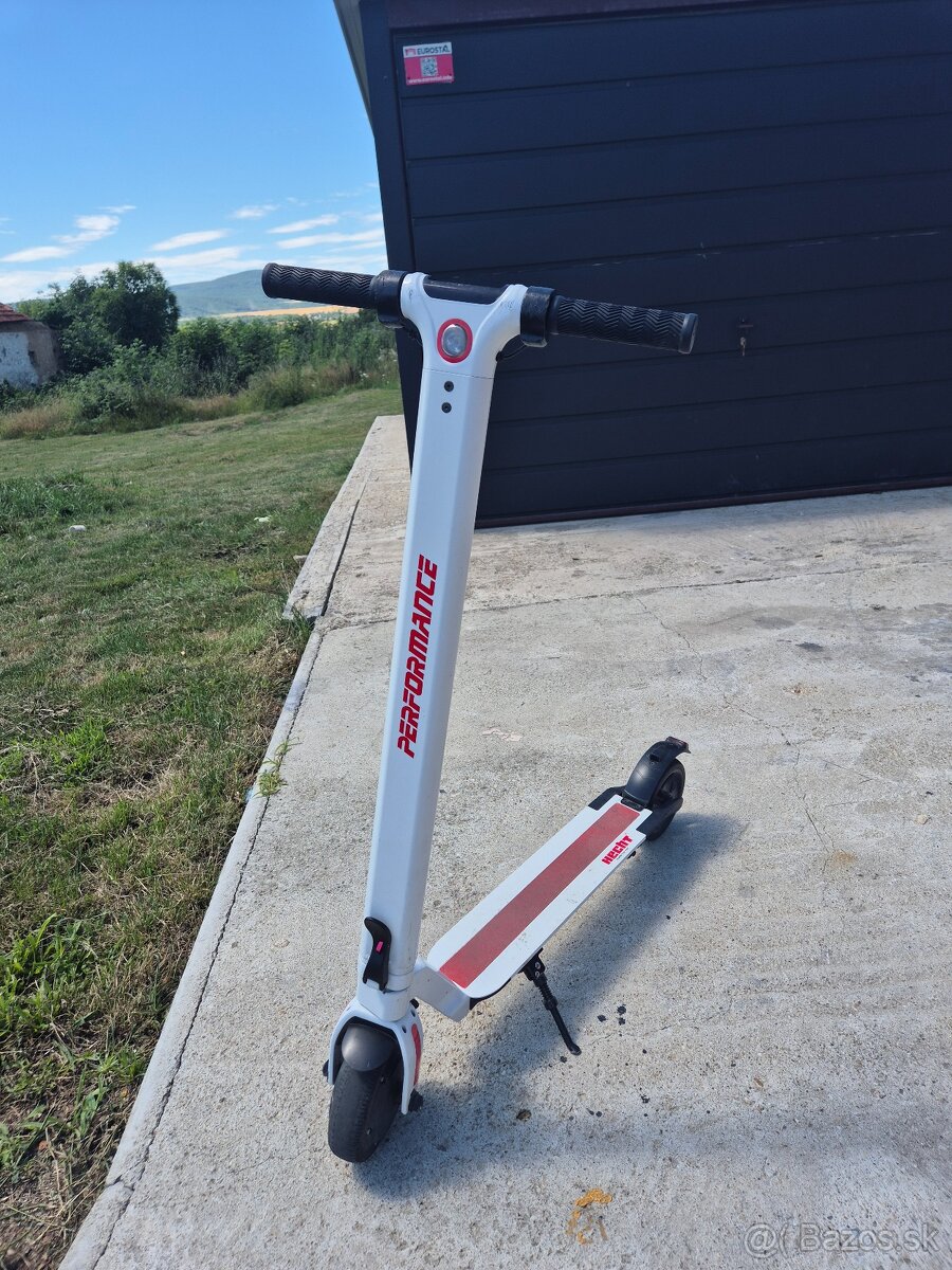 Predám elektricku kolobežku Hecht