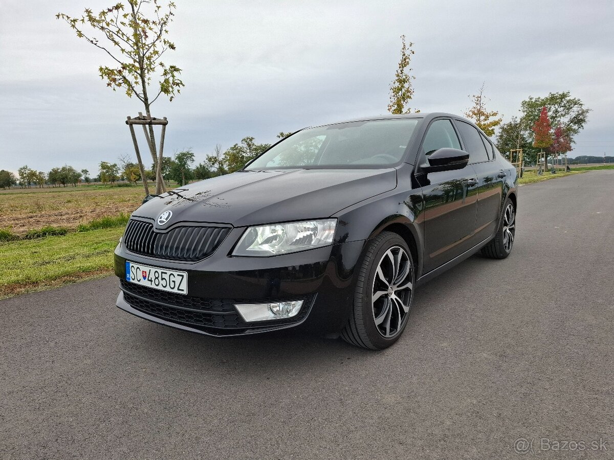 Octavia 3 len 121000km.