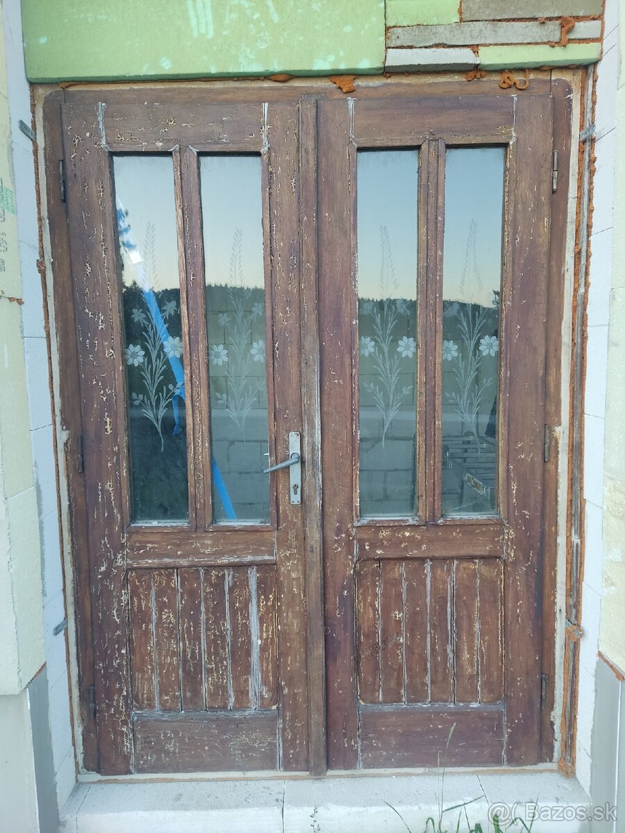 Dvere na stavbu alebo renováciu