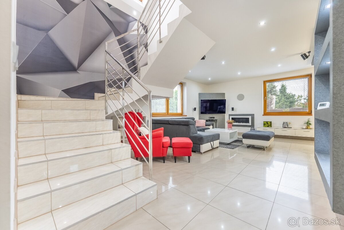 Samostatný 5 izb. rodinný dom vo výbornej lokalite v Trnave