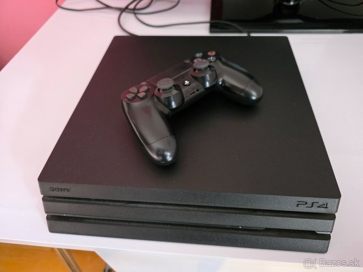 Playstation 4 pro 1Tb