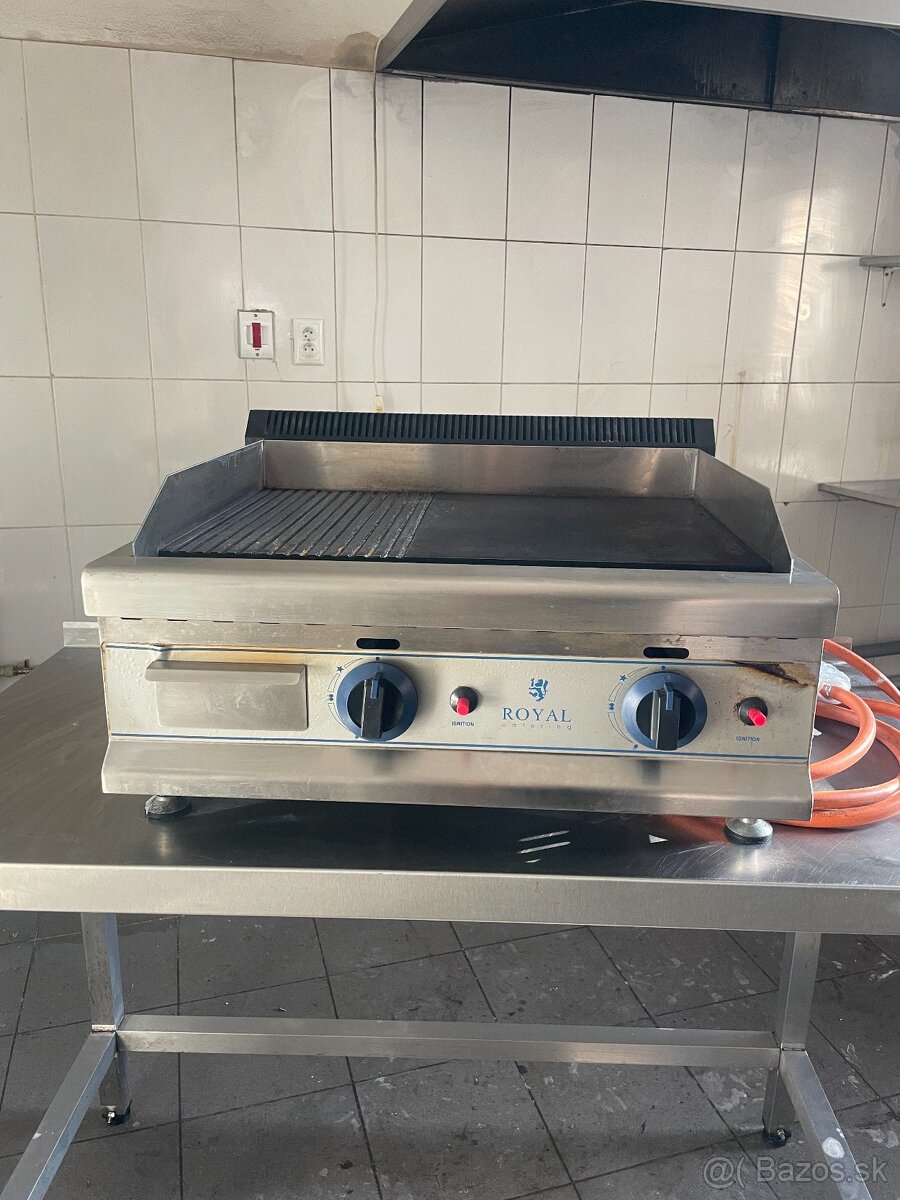 Plynový gril na steaky
