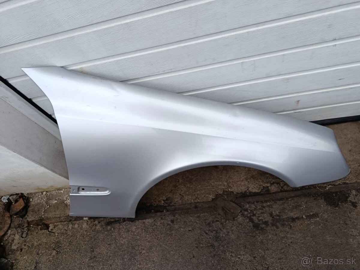 Mercedes E W211 blatníky