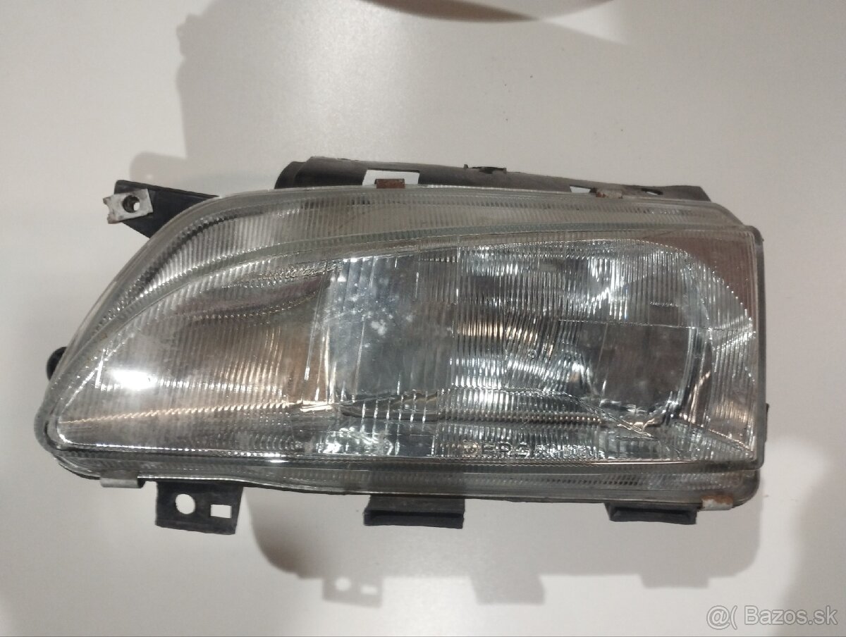 Svetlo Peugeot Partner