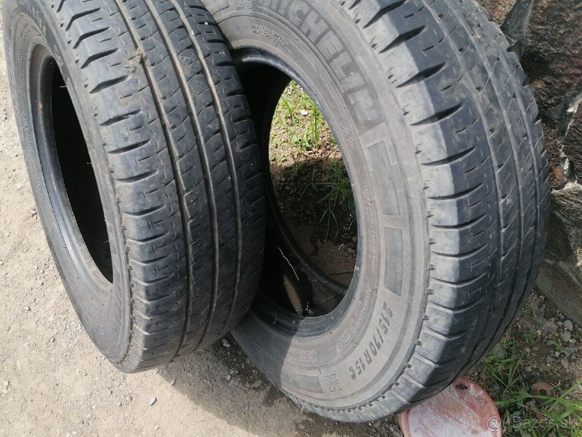 Predám C 215/70 r15 pneu