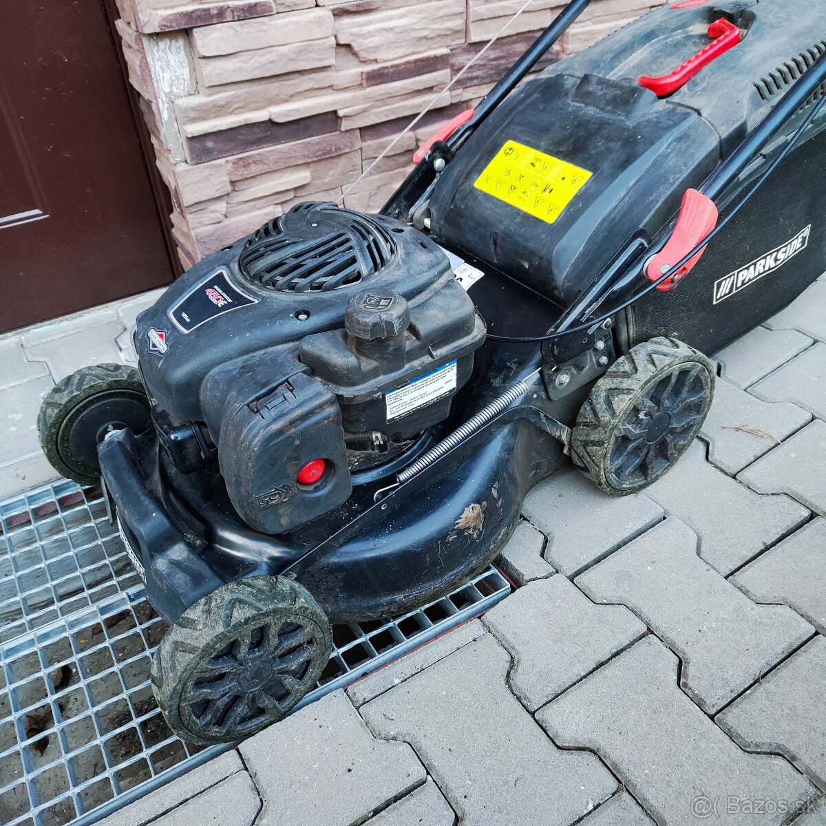 benzínová kosačka Parkside