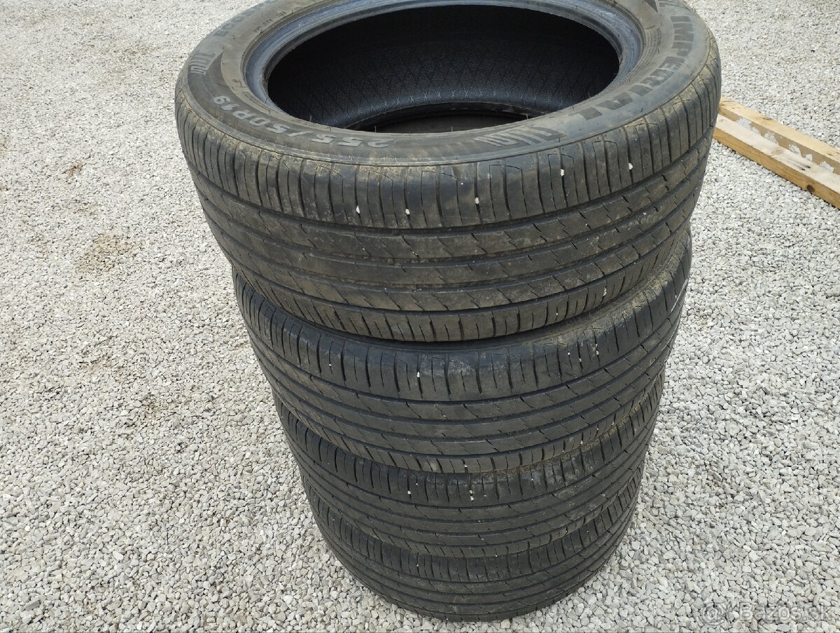 Pneu 255/50 R19
