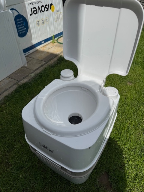 Predam prenosne WC