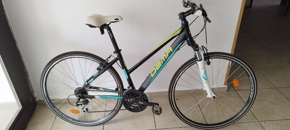 Horský bicykel Dema
