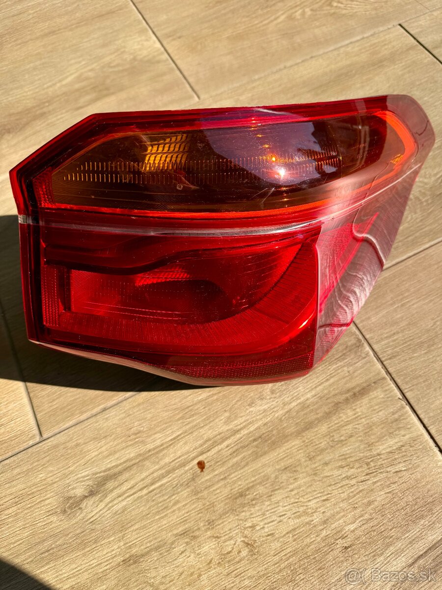 BMW X1 f48 ZP svetlo nove