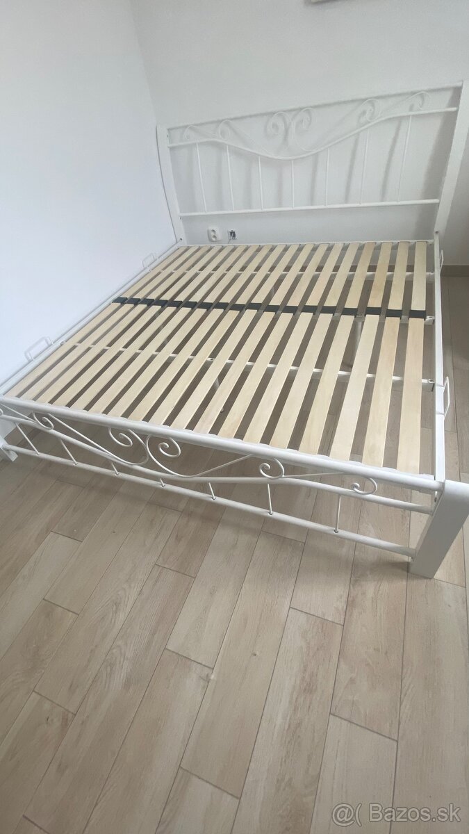 Manzelska postel 180x200 + nocne stoliky