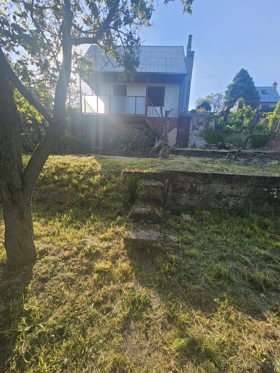 Na predaj murovaná chatka v Novom Meste n/Váhom