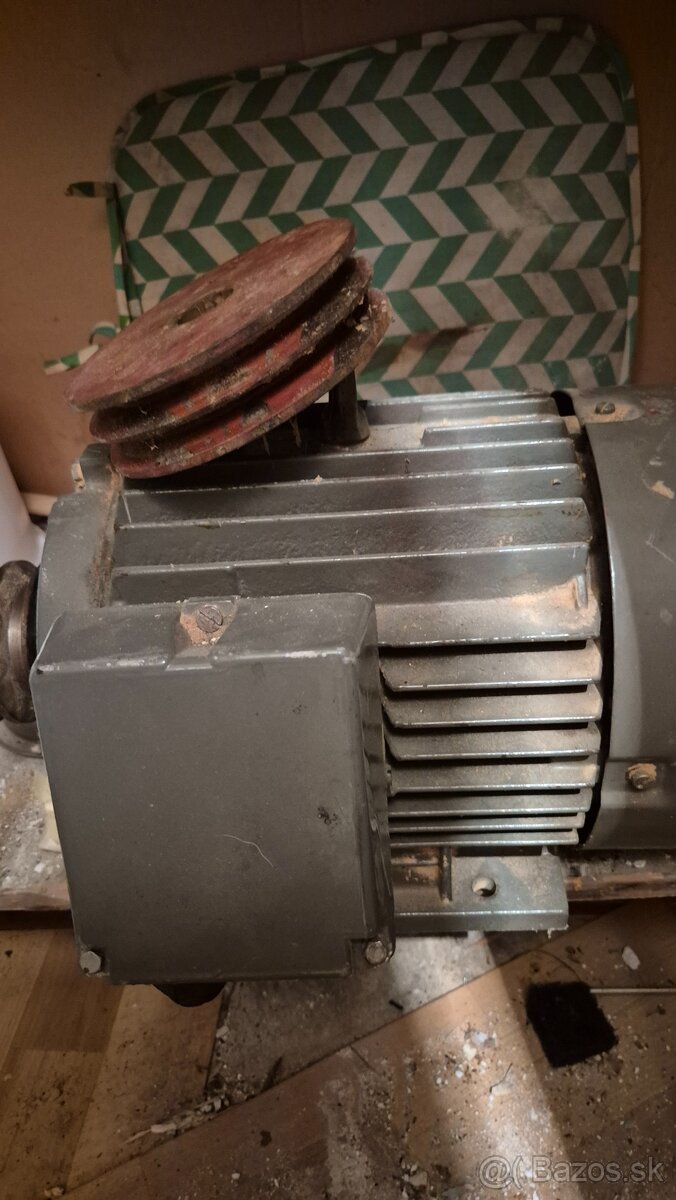Motor cirkulár