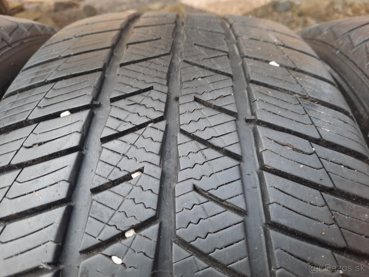 Zimne 235/50 r19