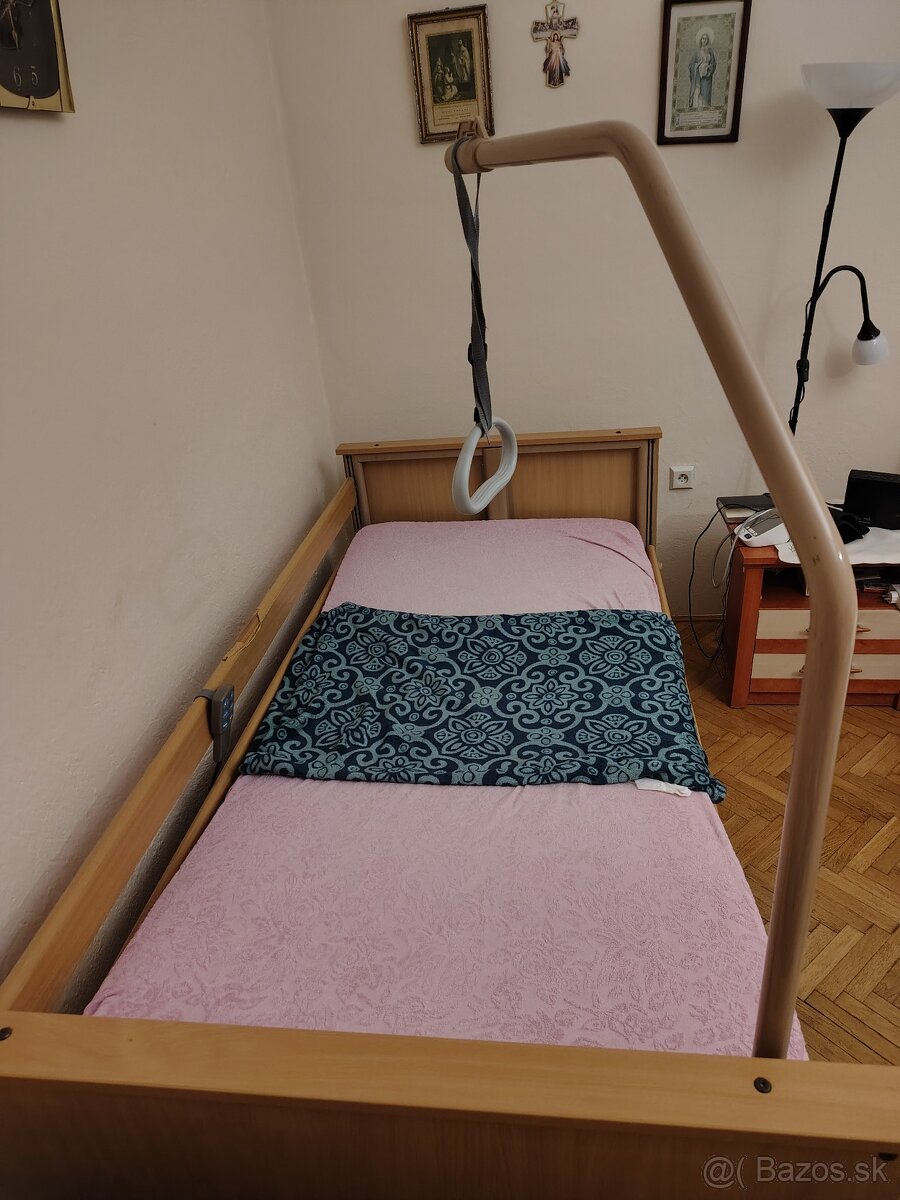 Elektrická polohovacia posteľ