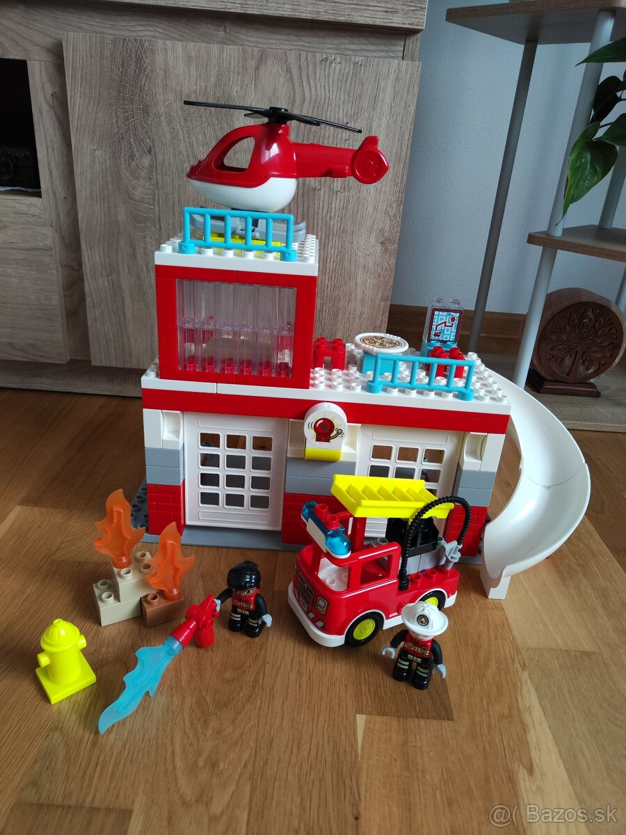 Lego Duplo 10970 - Hasičská stanica a vrtuľník