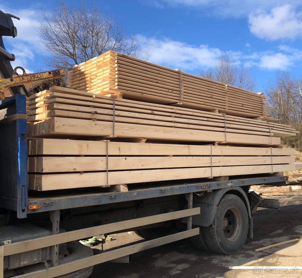 Hranoly stavebné rezivo dosky fošne