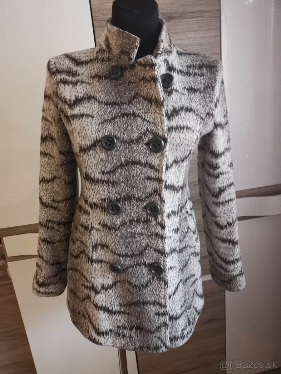 Kabát dámsky M