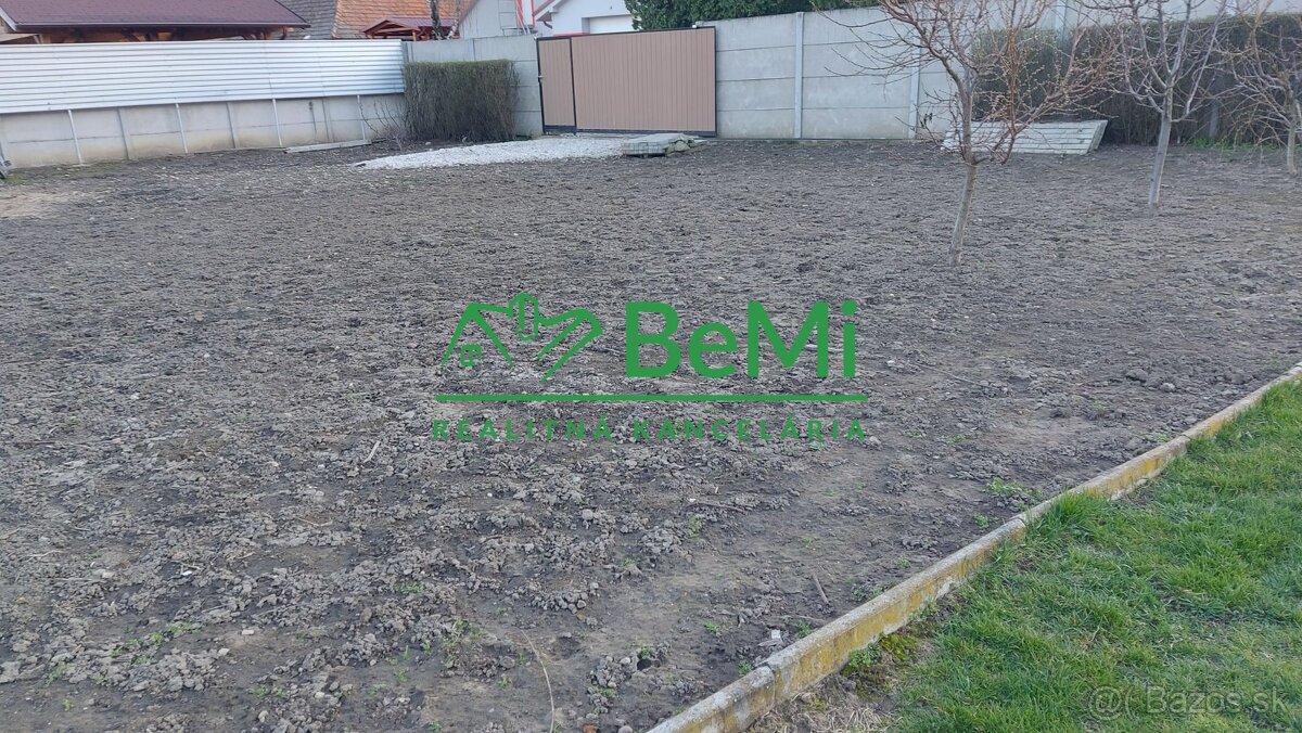 Predaj stavebný pozemok v obci Vinodol pri Nitre (169-14-ERF