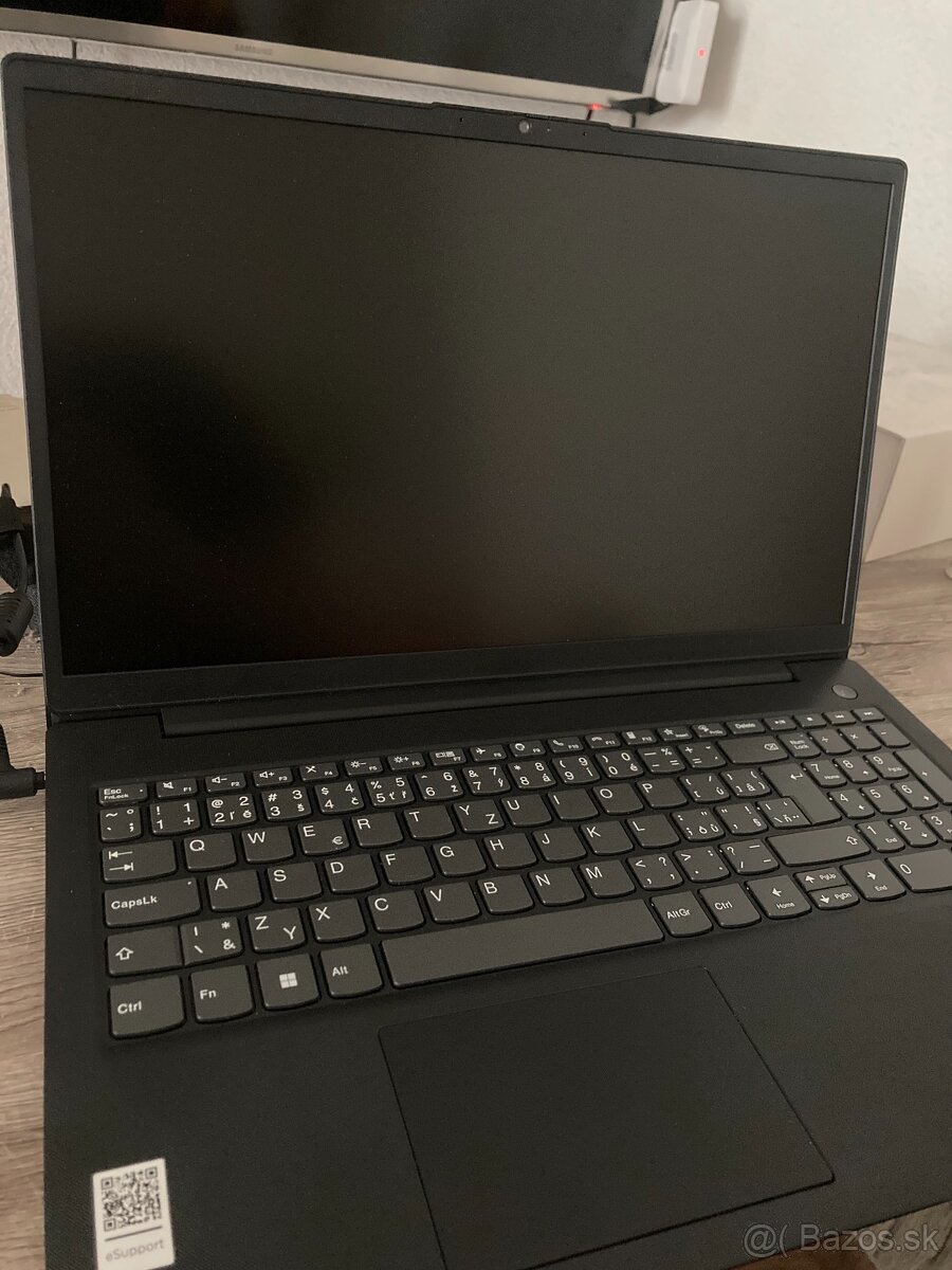 Predám nepoužívaný notebook Lenovo V15 G3 IAP