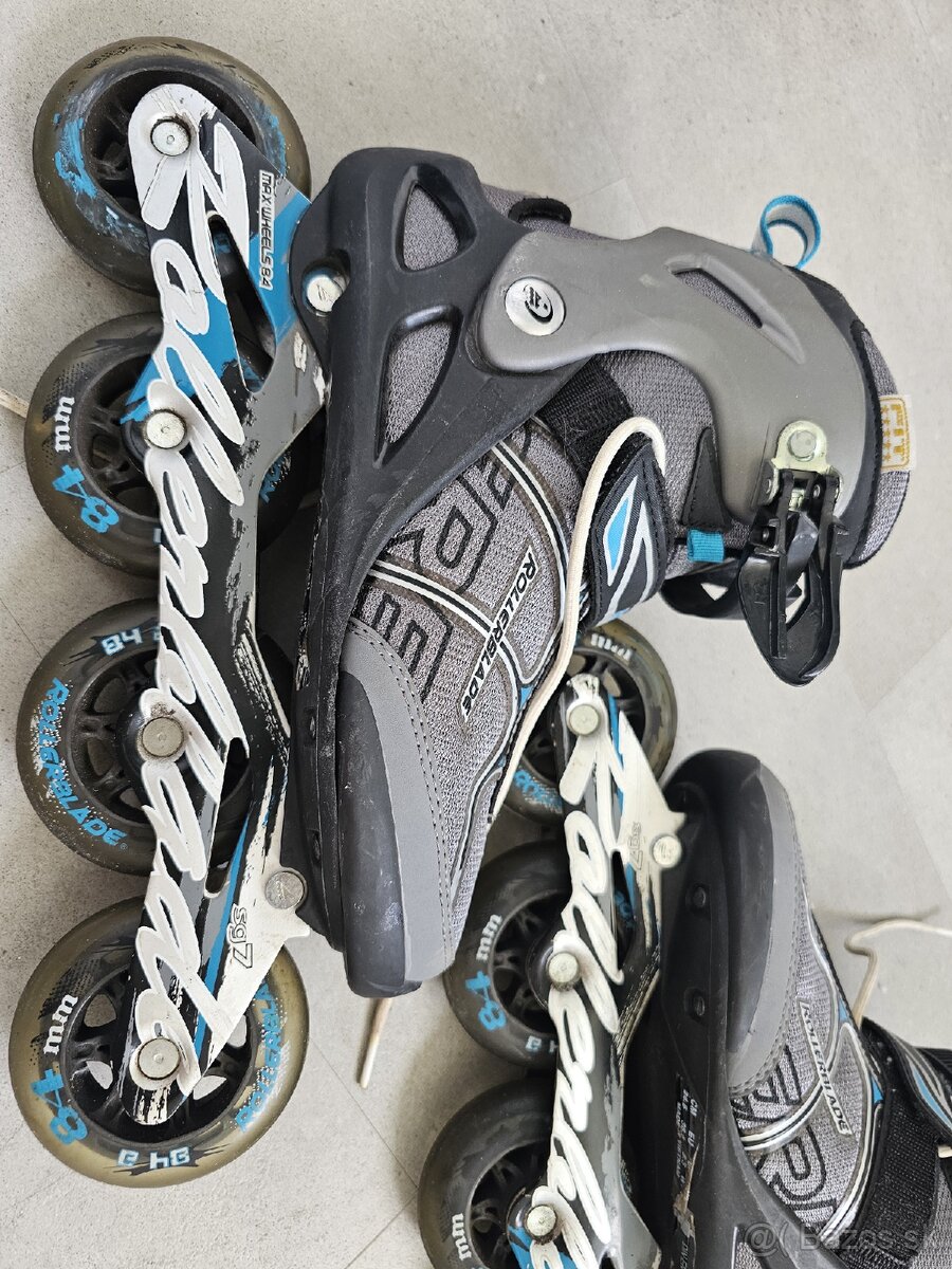 In-line Rollerblade
