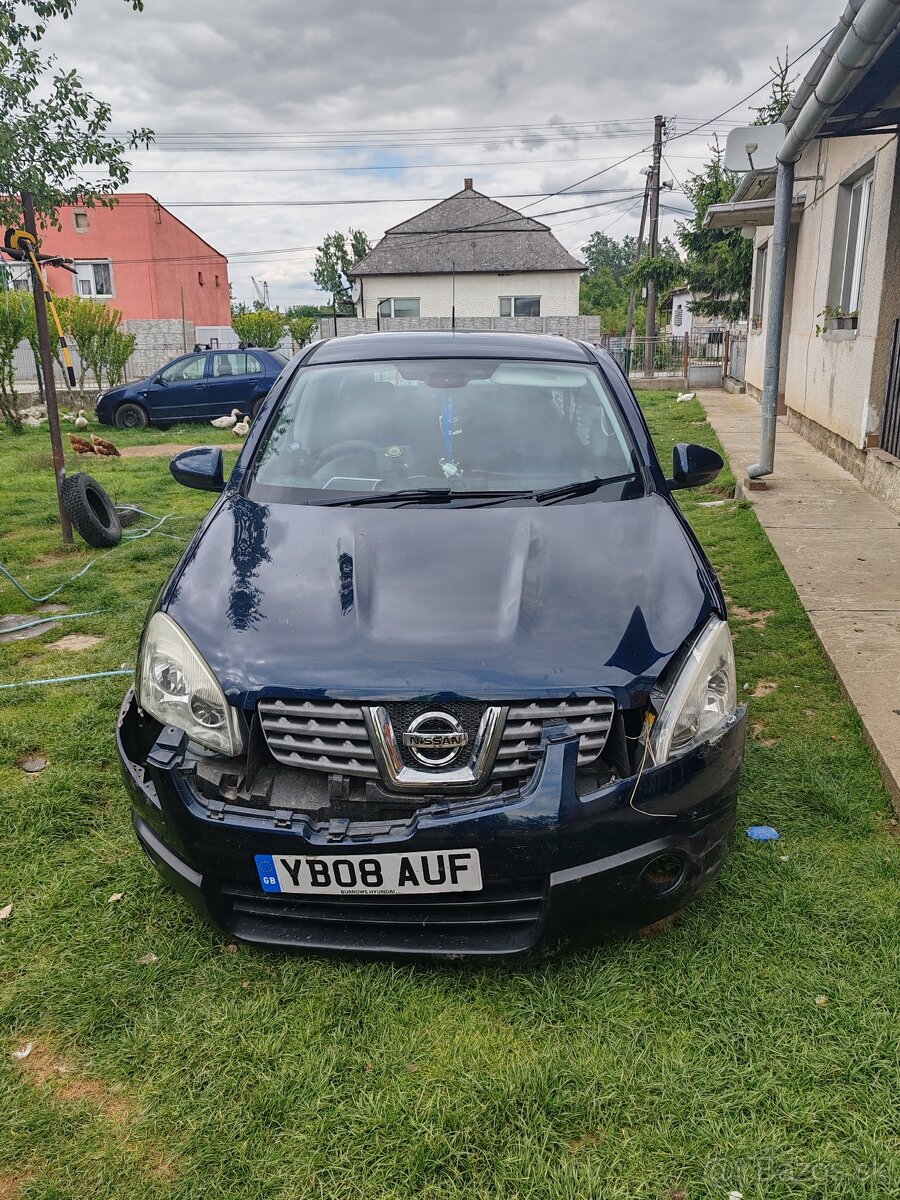Predám rozpredám Nissan Qashqai