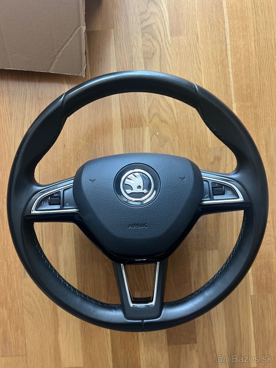 Volant Škoda Superb III