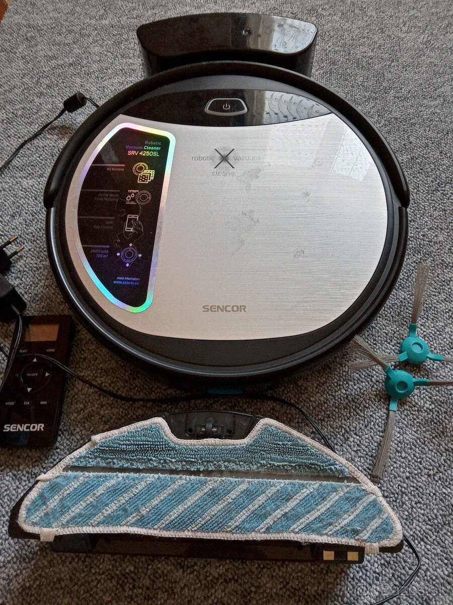 Sencor SRV 4250SL robotický vysávač
