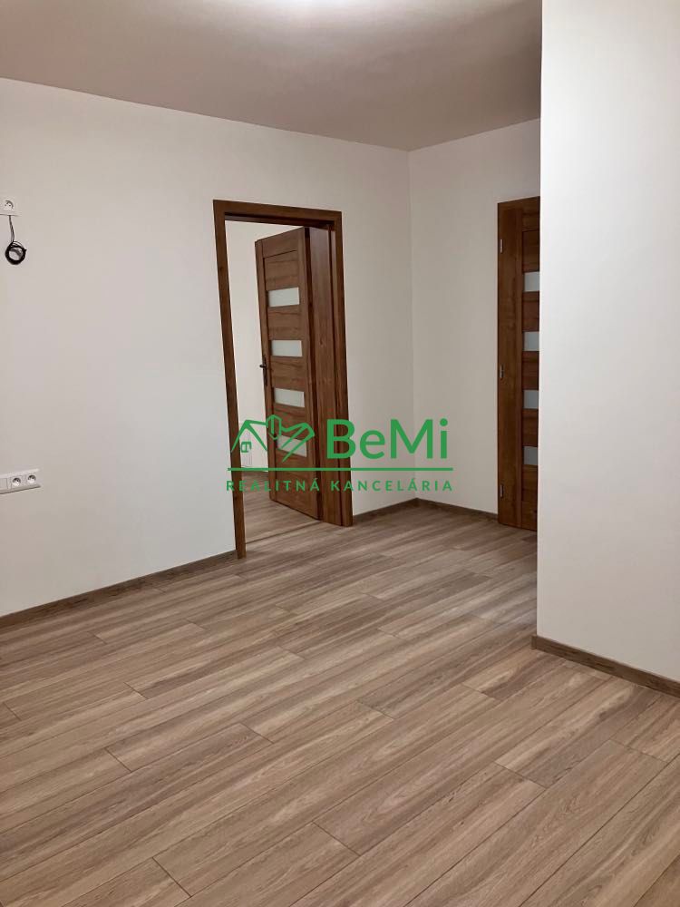 Predaj 4 izbový byt, Rajecká Lesná, okres Žilina /73,9m2/ 0