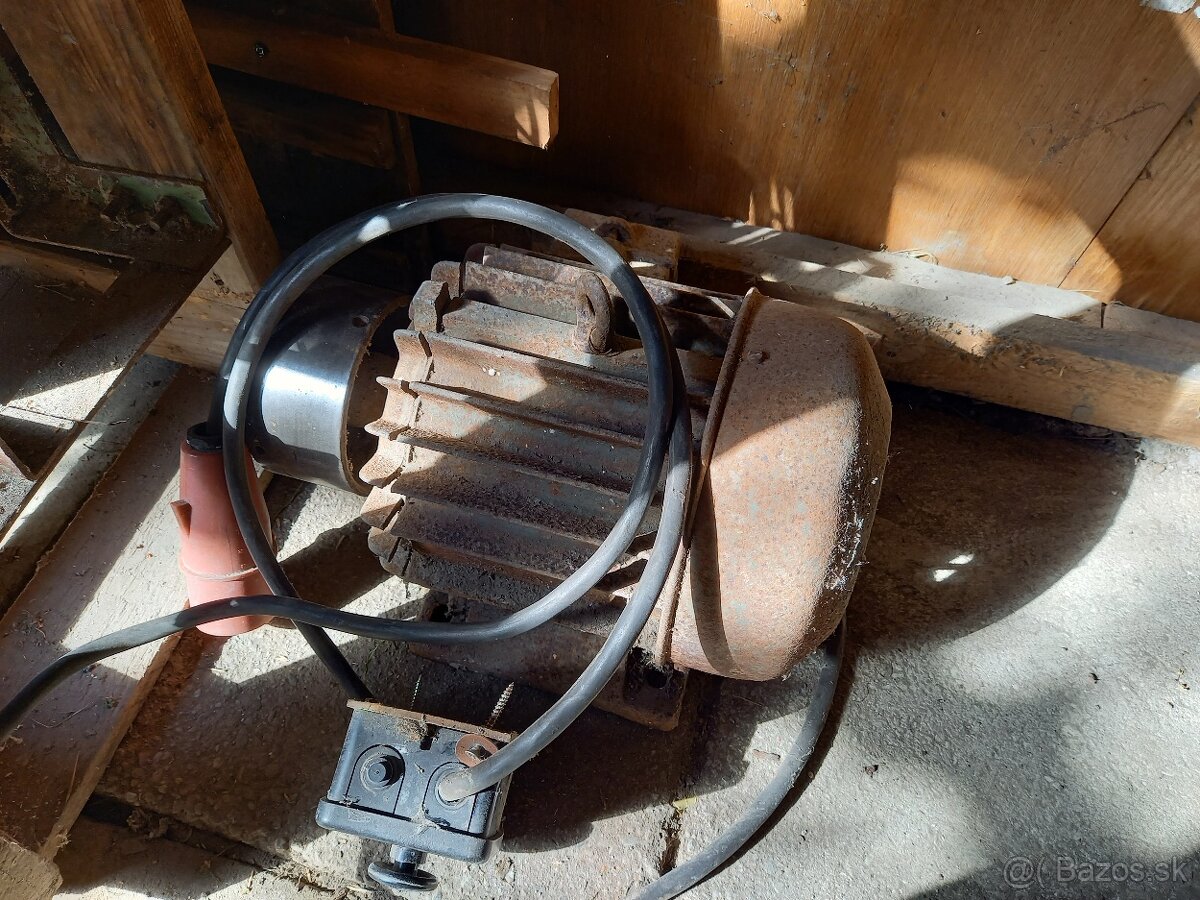 Elektromotor MEZ Mohelnice
