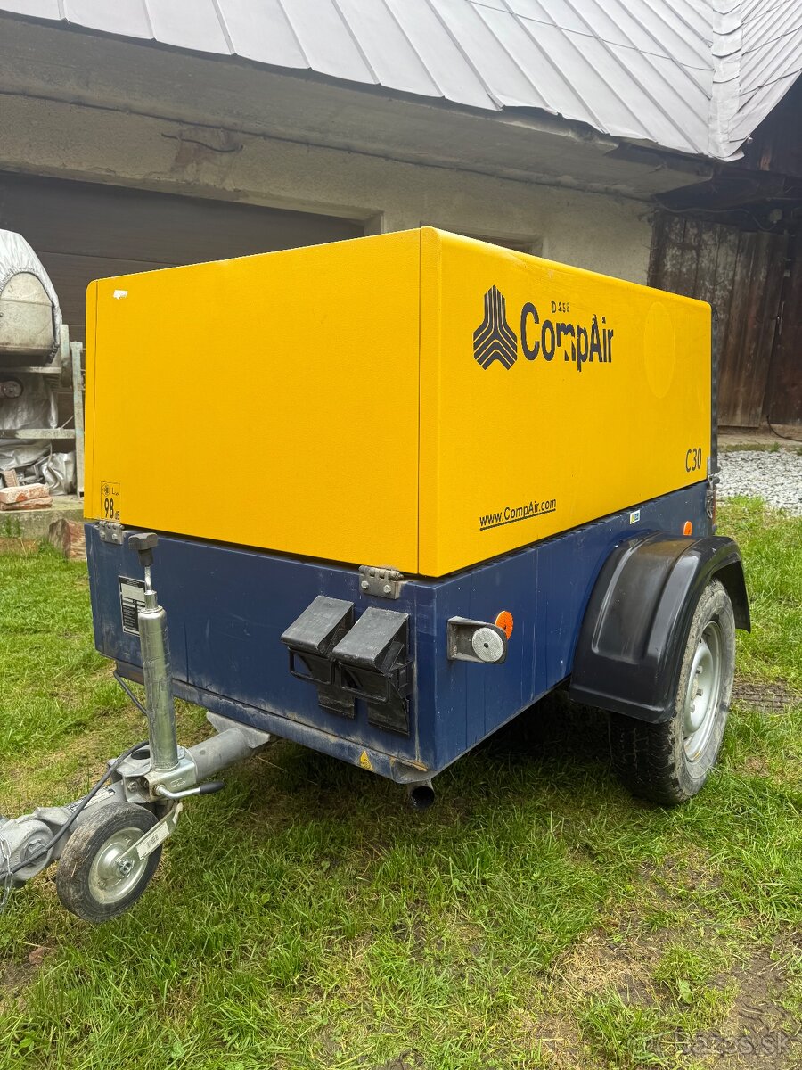 Kompresor Compair c30