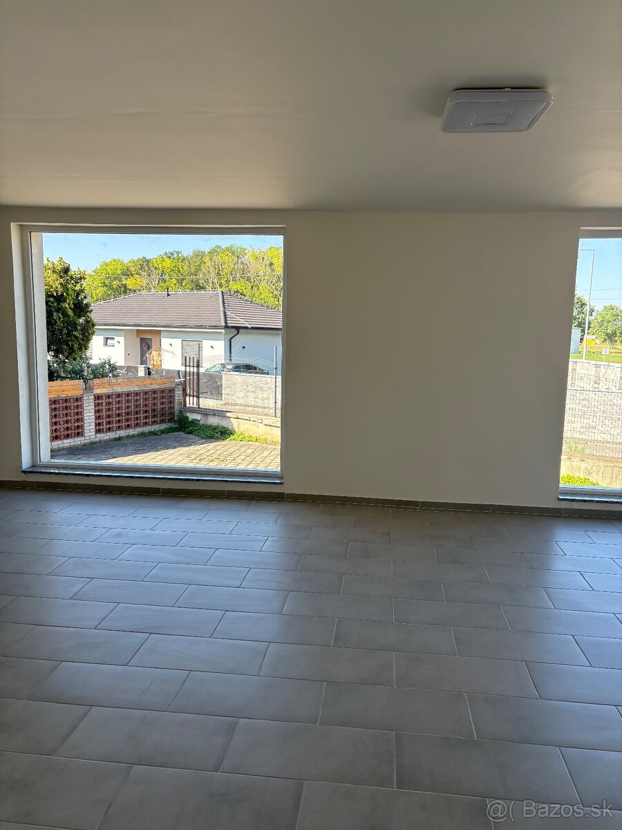 RK Diamant - prenájom polyfunkčnej budovy