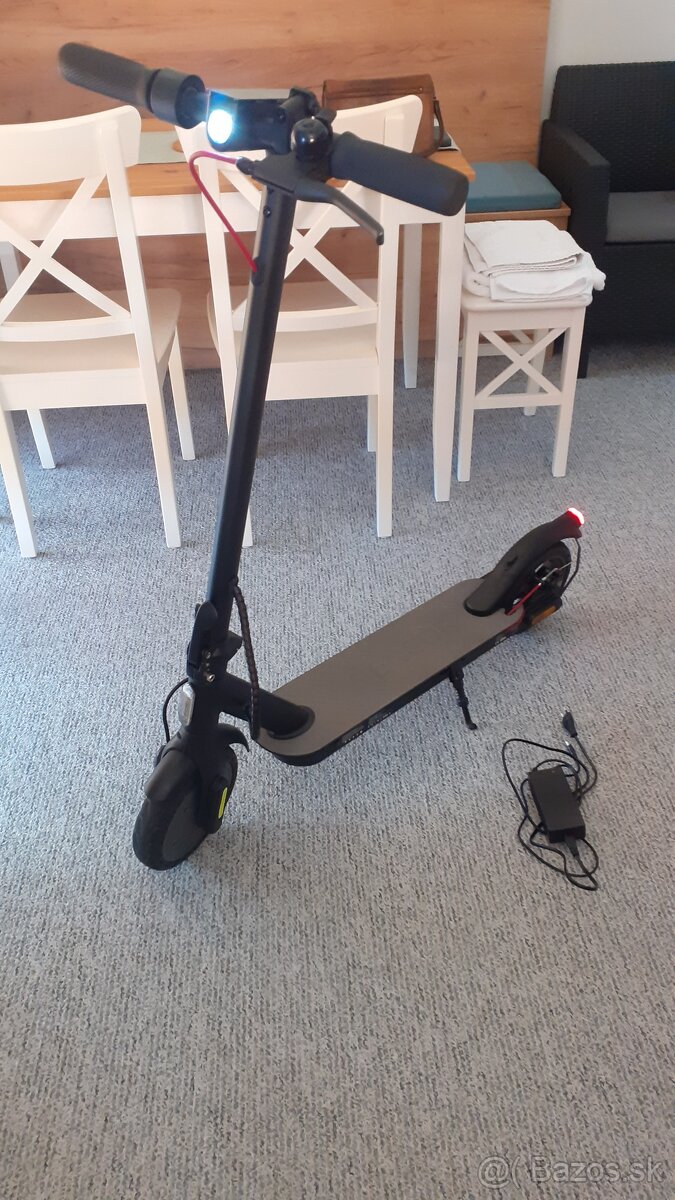 ELEKTRICKÁ KOLOBEŽKA SENCOR.