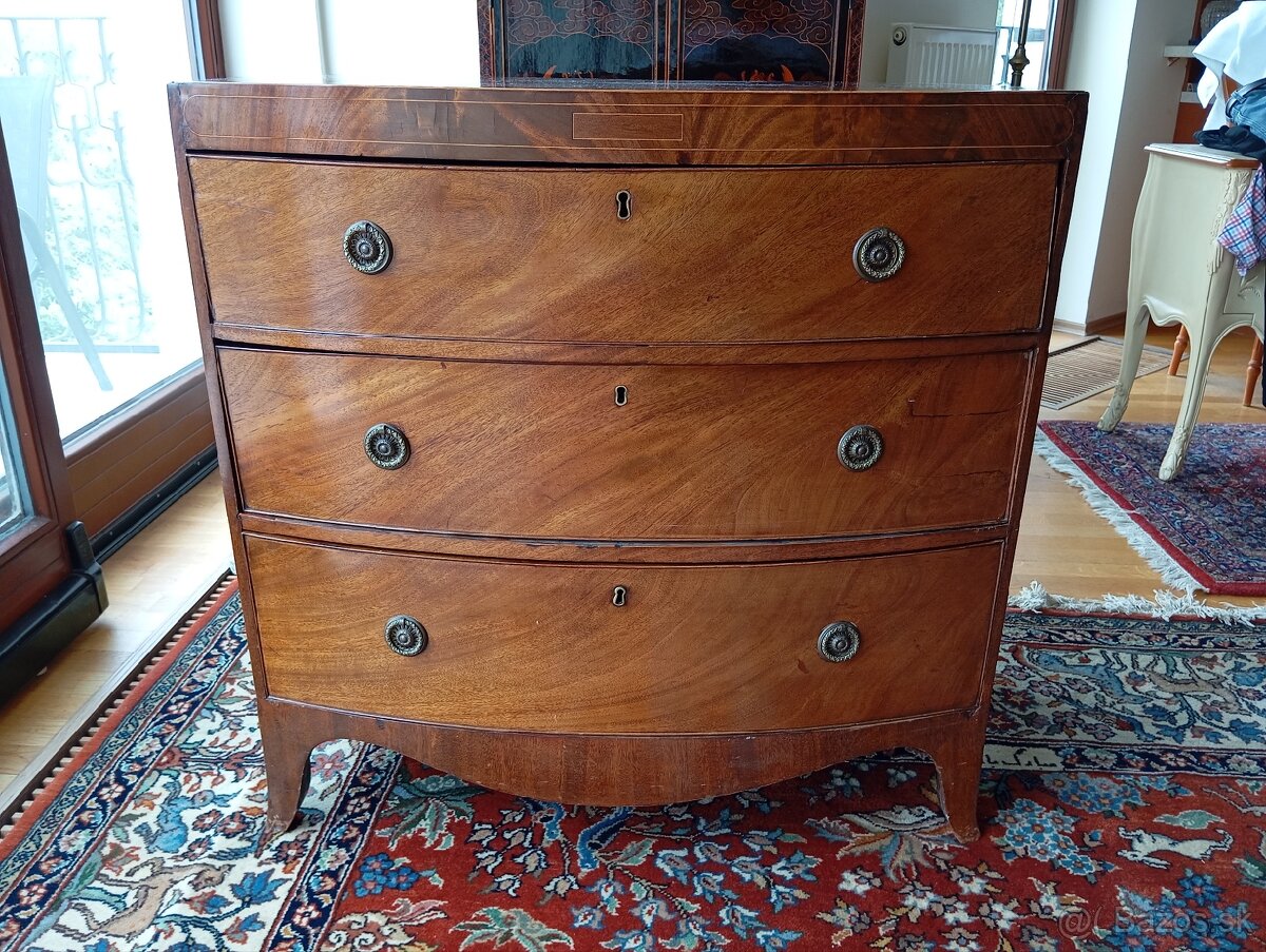 Nádherná autentická biedermeierska komoda