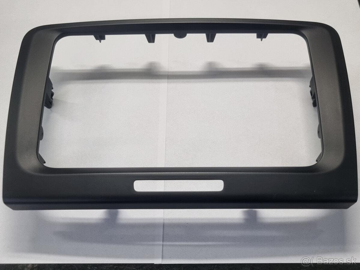 Ramcek radia Skoda Superb2 3T0 858 069