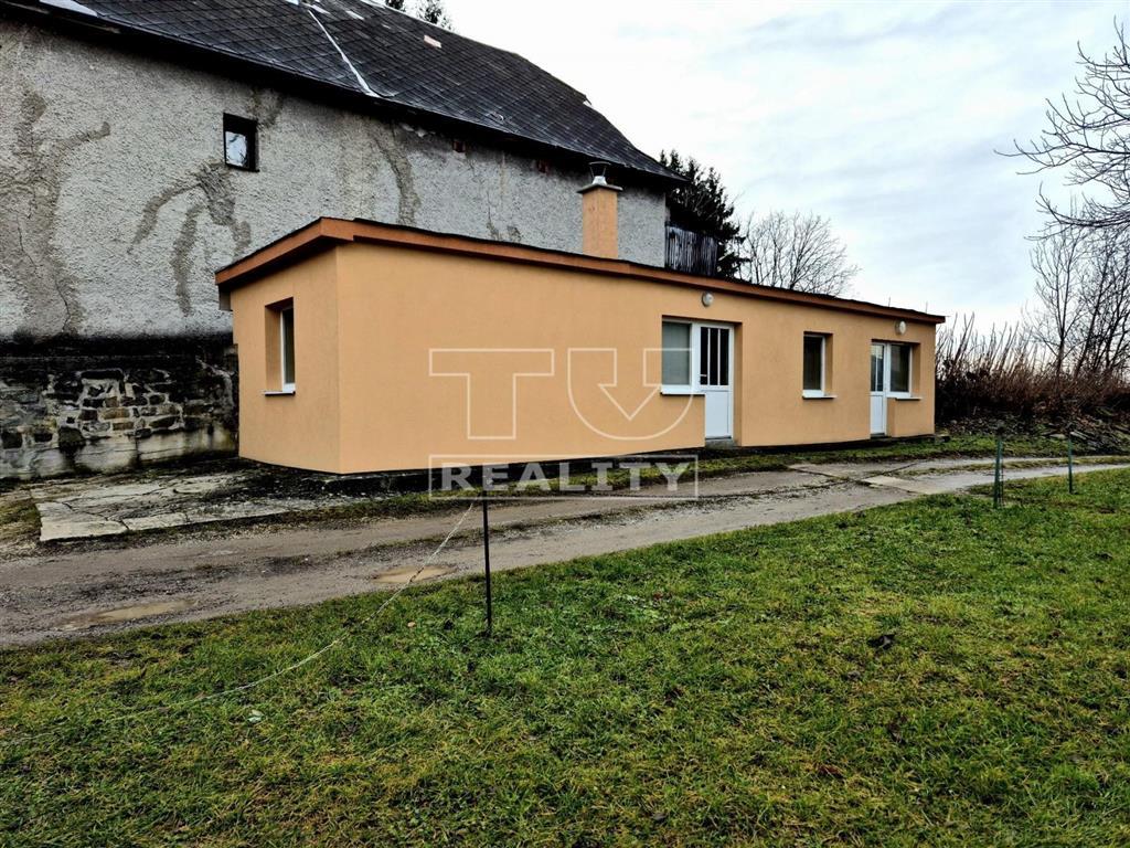 Chalupa v malebnej dedinke Podhradie pri Prievidzi