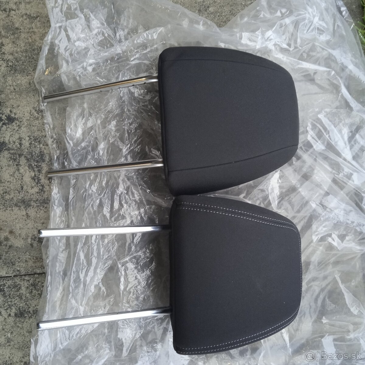 Hlavové opierky Hyundai i30 originál diel