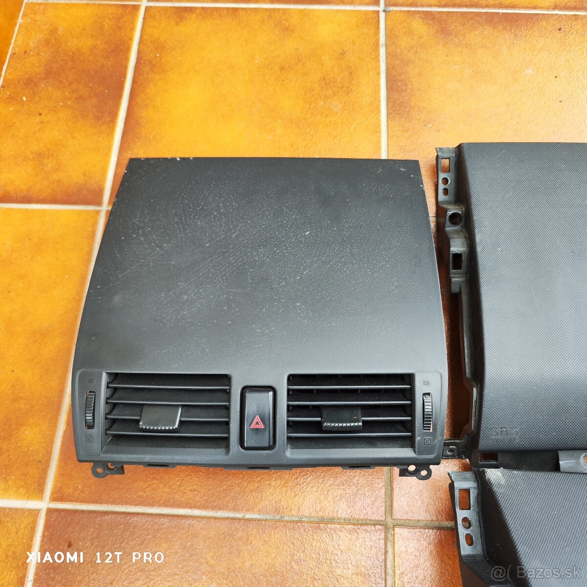 Mazda 3 BK hatchback palubovka