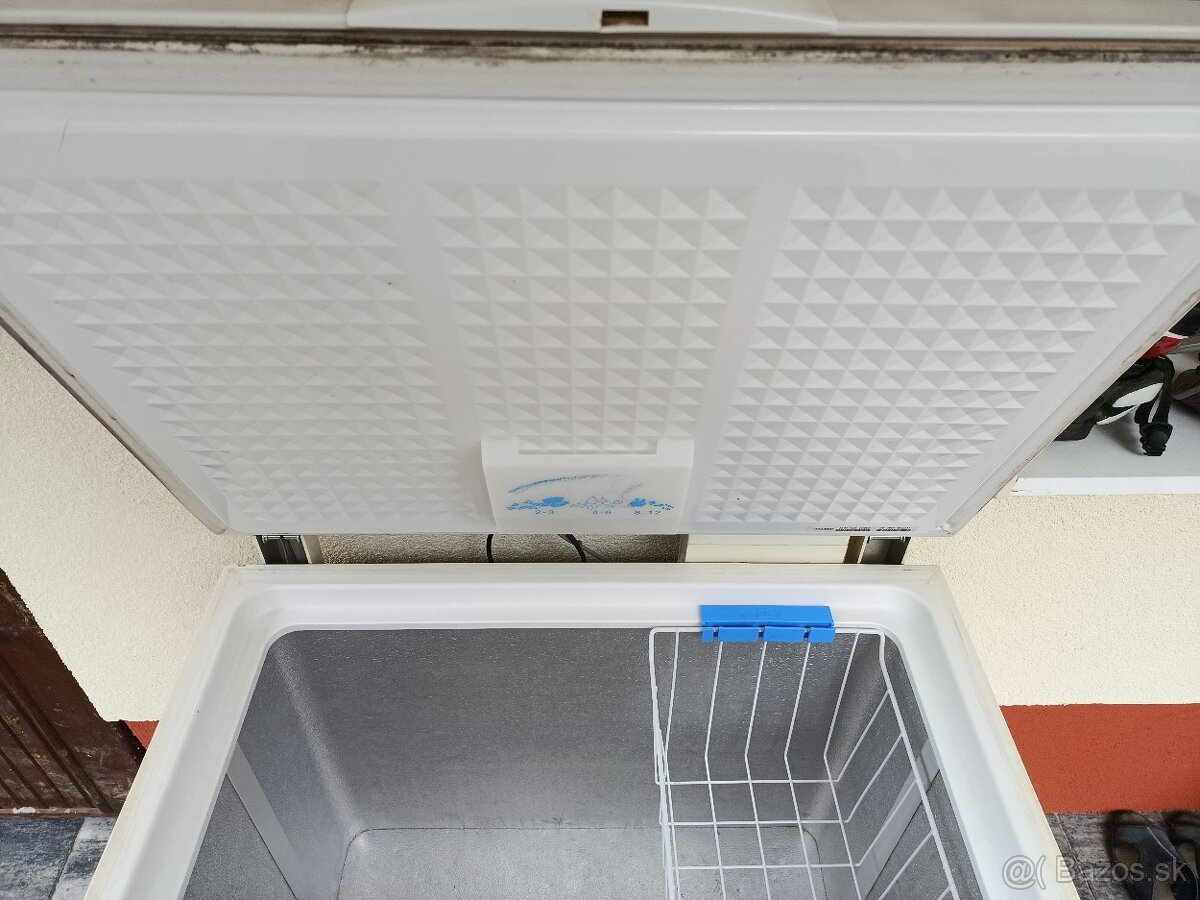 Predám mrazničku. Whirlpool.