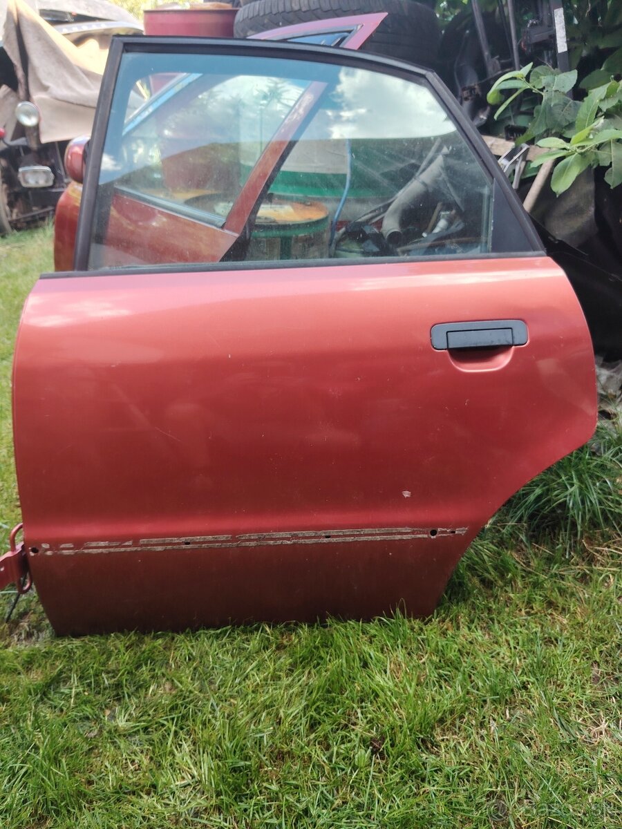 Dvere ľavé zadné Audi A4 sedan