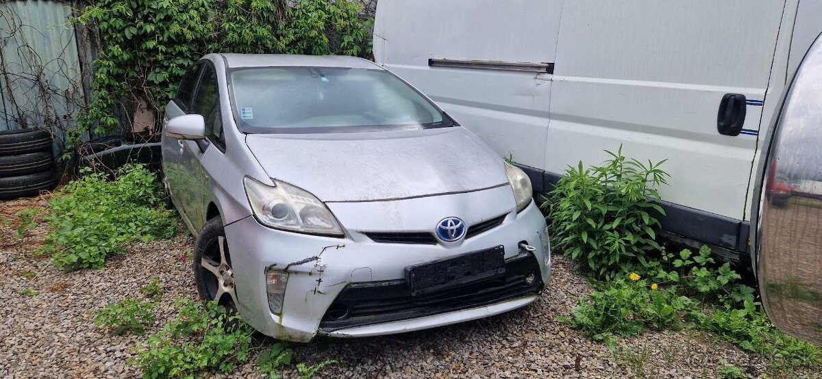 náhradné diely Toyota Prius iii