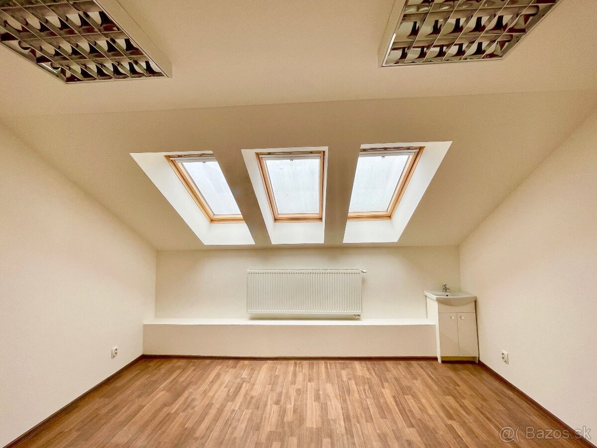 Priestory s umývadlom – 16 m2 – Moyzesova ul., Košice