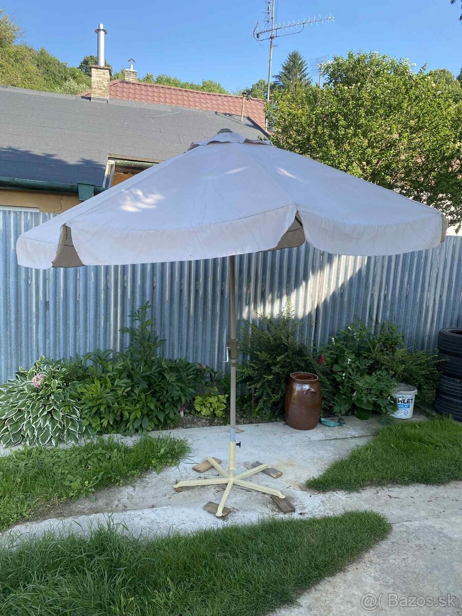 Predám slnečník 3m