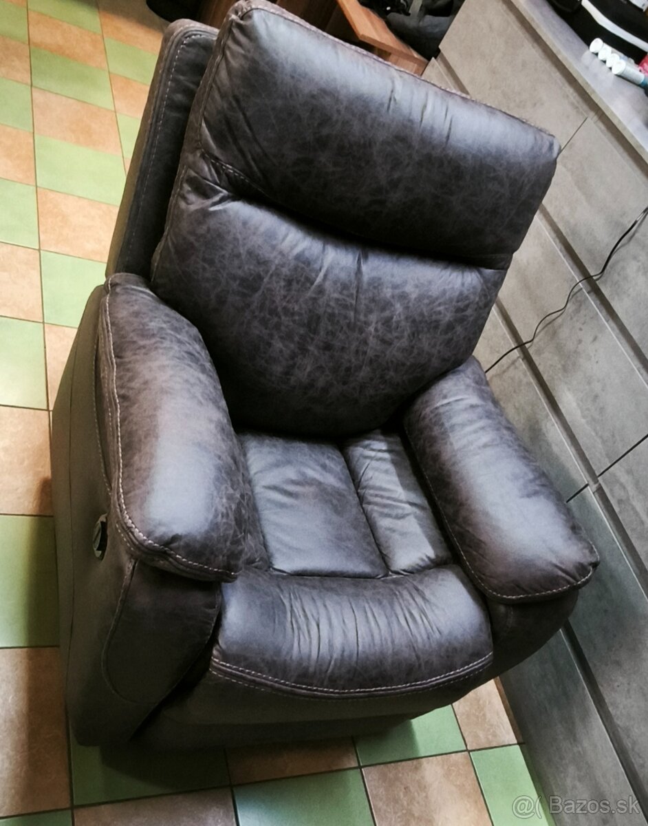 Relaxačné kreslo s el.ovládaním