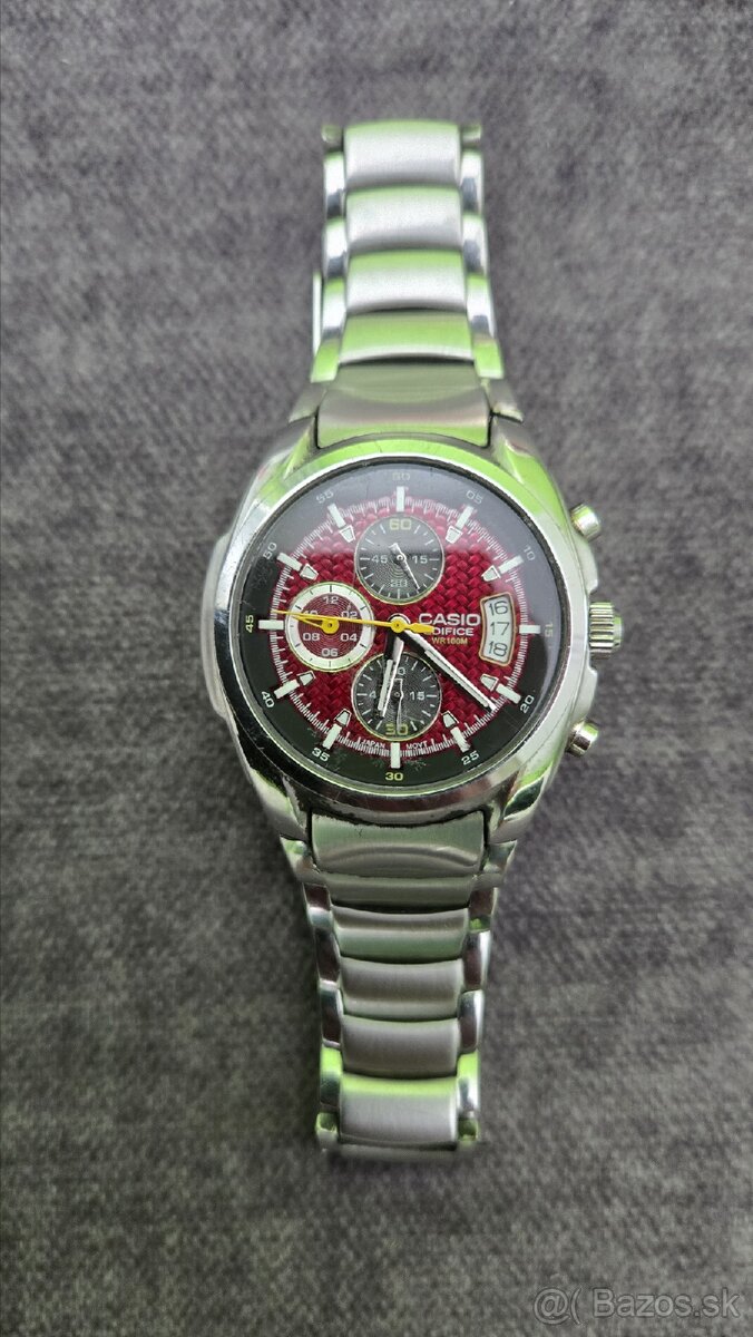 Hodinky CASIO.