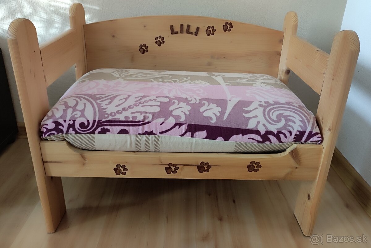 Pelech pre menšieho psíka